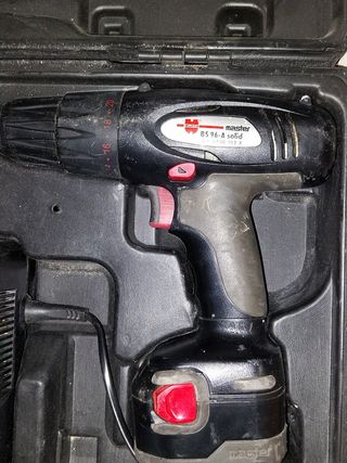 Taladro Wurth con 2 baterías y cargador