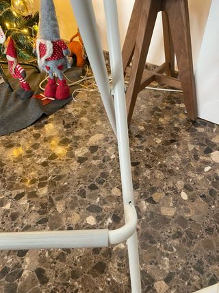 2 Taburetes altos blancos de IKEA FRANKLIN