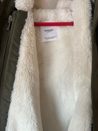 Abrigo Mango Verde Militar Mujer