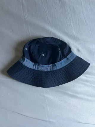 Gorro bucket Lacoste azul