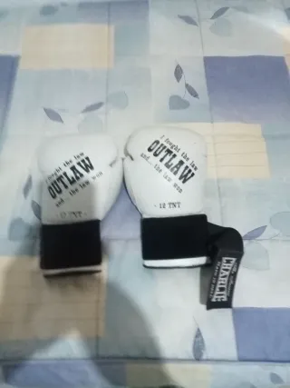 Guantes de Boxeo Outlaw 12 TNT