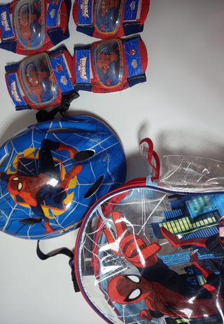 Mochila+Casco+Protecciones de Spiderman