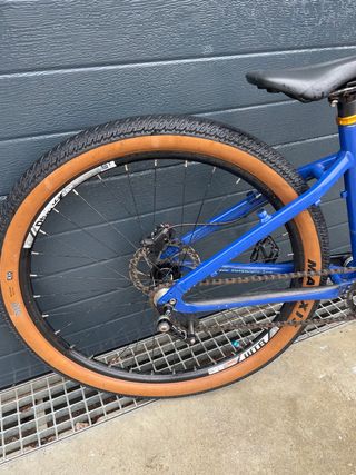 Bicicleta Dirt Jump Kona