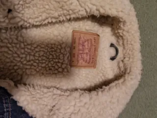 Cazadora Levi's de borrego azul