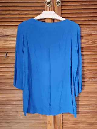 Blusa Zara semitransparente azul Talla L