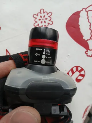 Linterna frontal LED para pesca