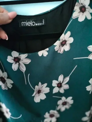 Blusa de gasa con estampado floral