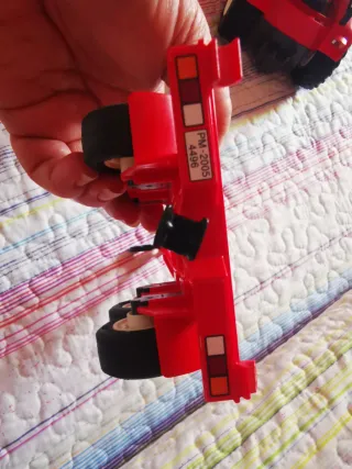 Tractor con remolque de heno