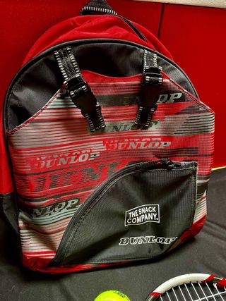 Conjunto Raquetas Artengo, Mochila Dunlop, Pelotas