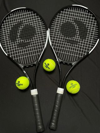 Conjunto Raquetas Artengo, Mochila Dunlop, Pelotas