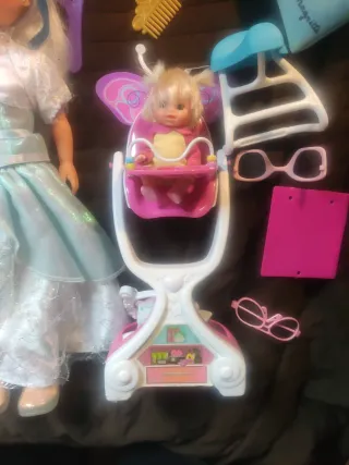 Lote Nancy Accesorios y Muñeca