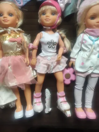Lote Nancy Accesorios y Muñeca