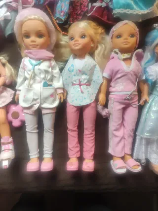 Lote Nancy Accesorios y Muñeca