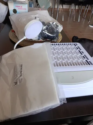 Aspirador de uñas BQ 858-10