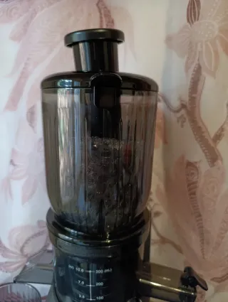 Exprimidor Fyenkfar con vasos