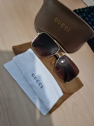 Gafas de sol Gucci Marrón y Dorado