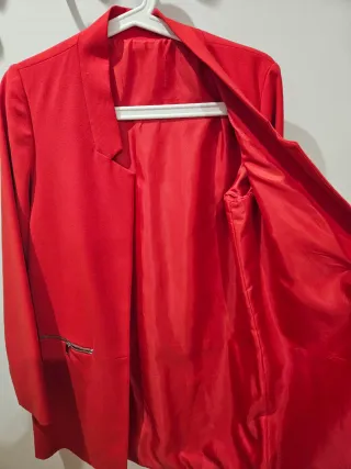 Chaqueta Roja Talla S/M de stradivadirus qum