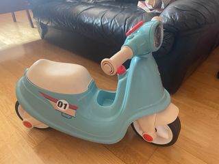 Moto correpasillos infantil azul