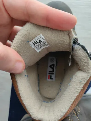 Scarponcini bimbo Fila n. 25
