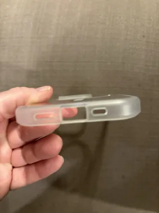 Funda React MagSafe iPhone 16 Pro–purpurina