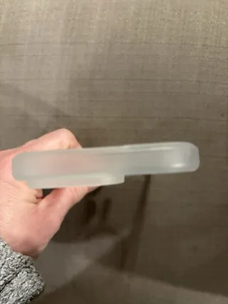 Funda React MagSafe iPhone 16 Pro–purpurina