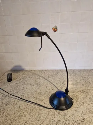 Lampada da tavolo design moderno