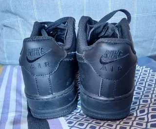 NIKE AIR FORCE 1 talla 37.5