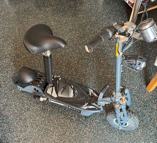 Patinete Eléctrico con Asiento
