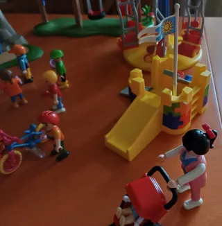 Playmobil Parque Infantil con Figuras