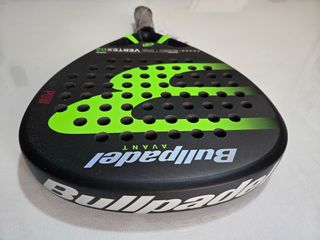 Pala Bullpadel Vertex 02 + Funda