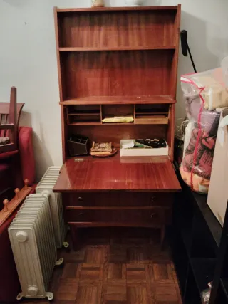 Escritorio librería vintage