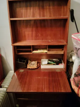 Escritorio librería vintage