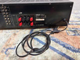 AMPLIFICADOR YAMAHA