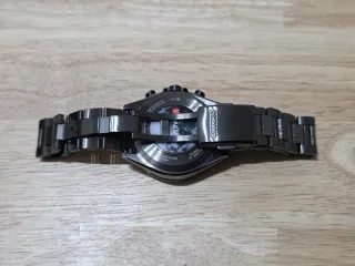 Citizen reloj en titanio Satellite Wave Attesa