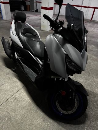 Yamaha X Max 125