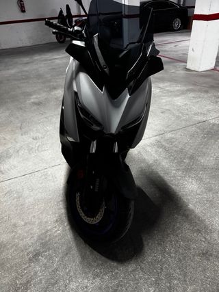 Yamaha X Max 125
