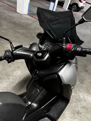 Yamaha X Max 125