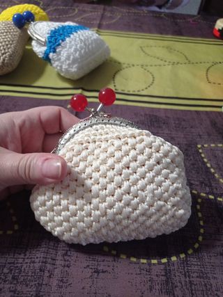 Monederos artesanales multicolor