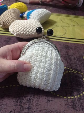 Monederos artesanales multicolor