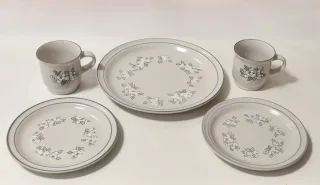 Juego de 2 tazas y 3 platos Garlande