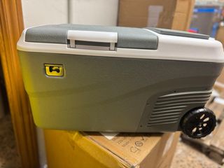 Nevera Portátil Eléctrica con Ruedas 25L