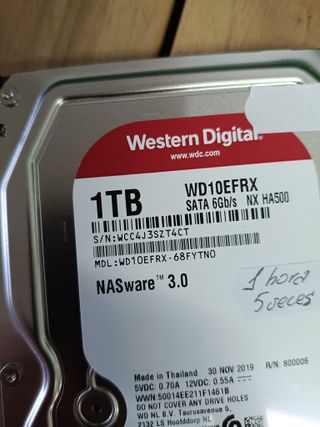 WD Red WD10EFRX Disco duro 3.5" para dispositivos NAS 5400 RPM Class 1TB, SATA 6 Gb/s, CMR, 64MB Cache, Rojo
