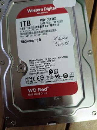 WD Red WD10EFRX Disco duro 3.5" para dispositivos NAS 5400 RPM Class 1TB, SATA 6 Gb/s, CMR, 64MB Cache, Rojo