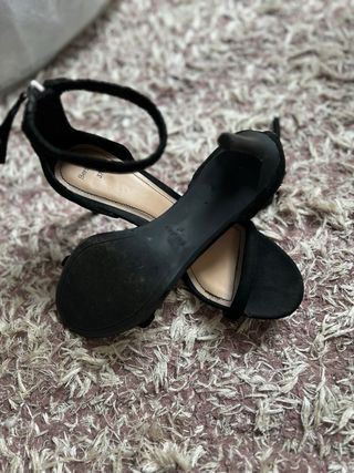 Sandalias Bershka Tacón Negro Talla 37