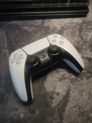 Mando DualSense PS5 Sony Blanco y Negro