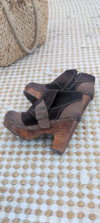 Botín tacón madera piel y ante marrón 37