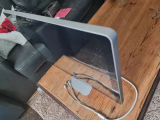 Apple Monitor Cinema LED 24 Plata