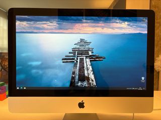 Apple iMac 21.5 i5 12GB RAM 512GB SSD