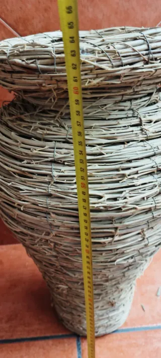 Jarrón rústico ramas olivo hecho a mano