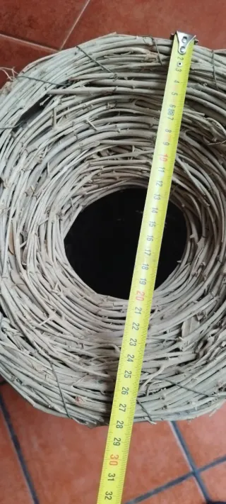 Jarrón rústico ramas olivo hecho a mano